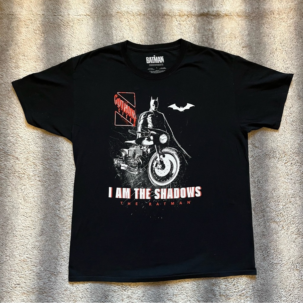 The Batman I Am The Shadows Black Graphic T-Shirt Men’s Large DC Comics Tee